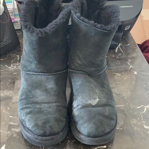 Black Uggs with the bows on the back !